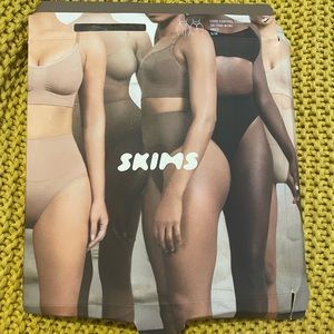 Skims Core Control Solutionwear